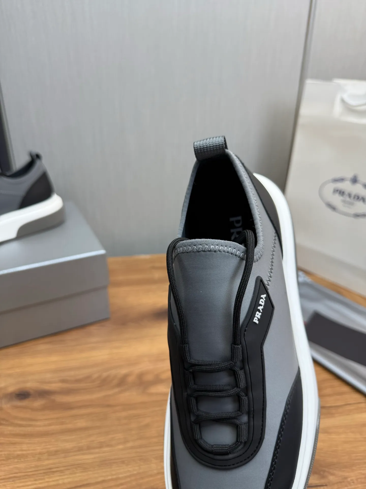 Men's shoes 💰580💰 [PRADA] Men's shoes are popular in the counter, official website is synchronized, 1 high-quality shipment ✔️Original cowhide splicing + cowhide lining, 1🆚1 replica, original sole, 38-45 (45 customized, non-refundable)